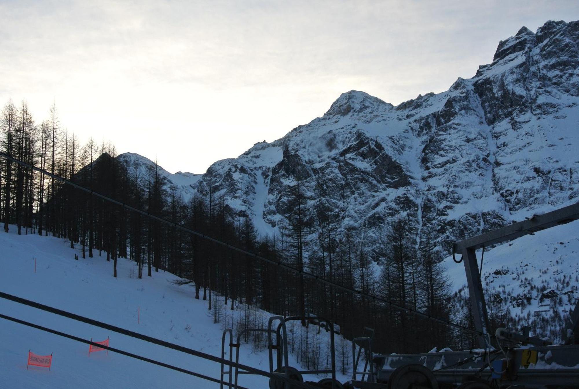 Base Camp Alpine Apartments Breuil-Cervinia Bilik gambar