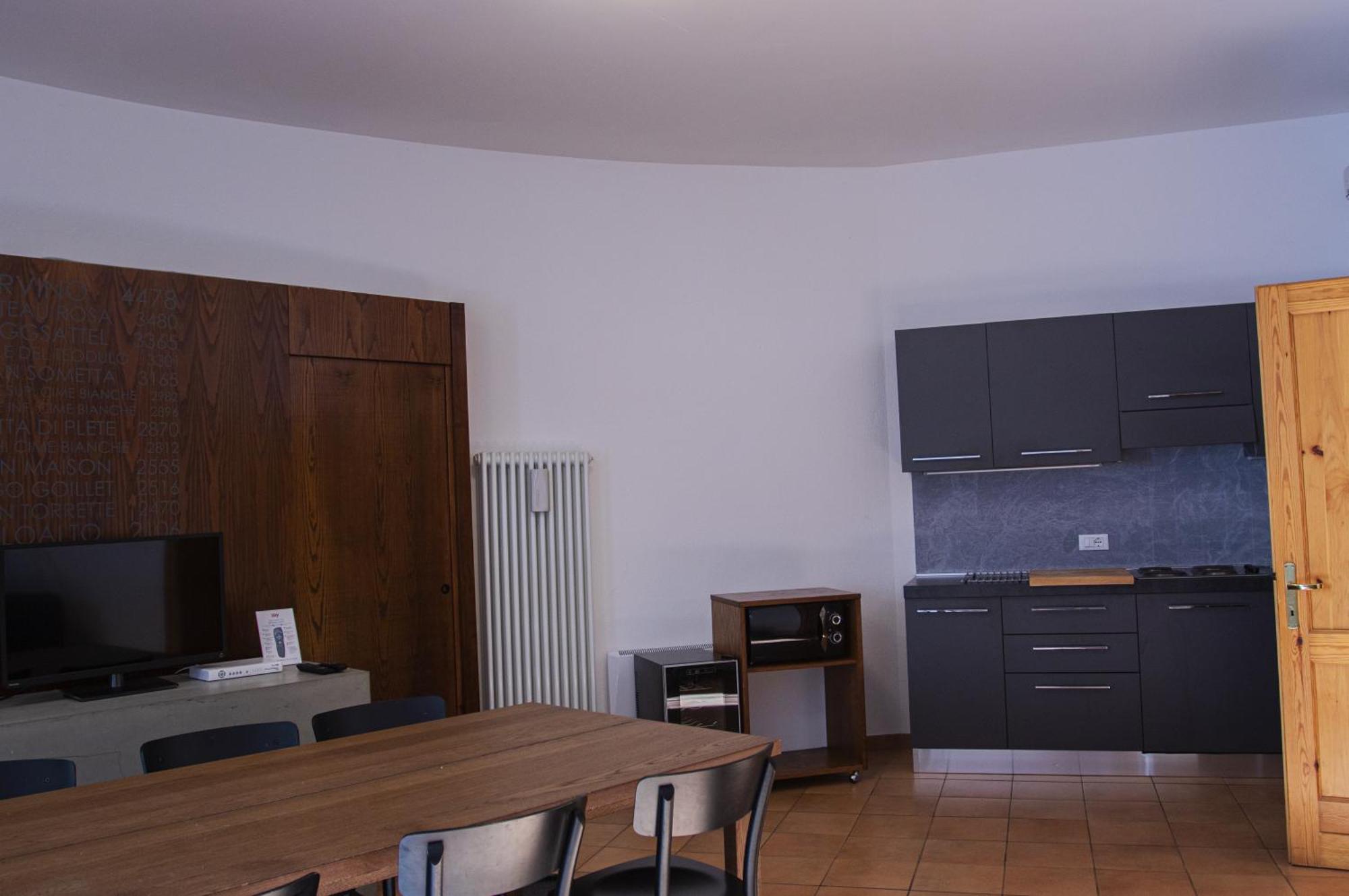 Base Camp Alpine Apartments Breuil-Cervinia Bilik gambar