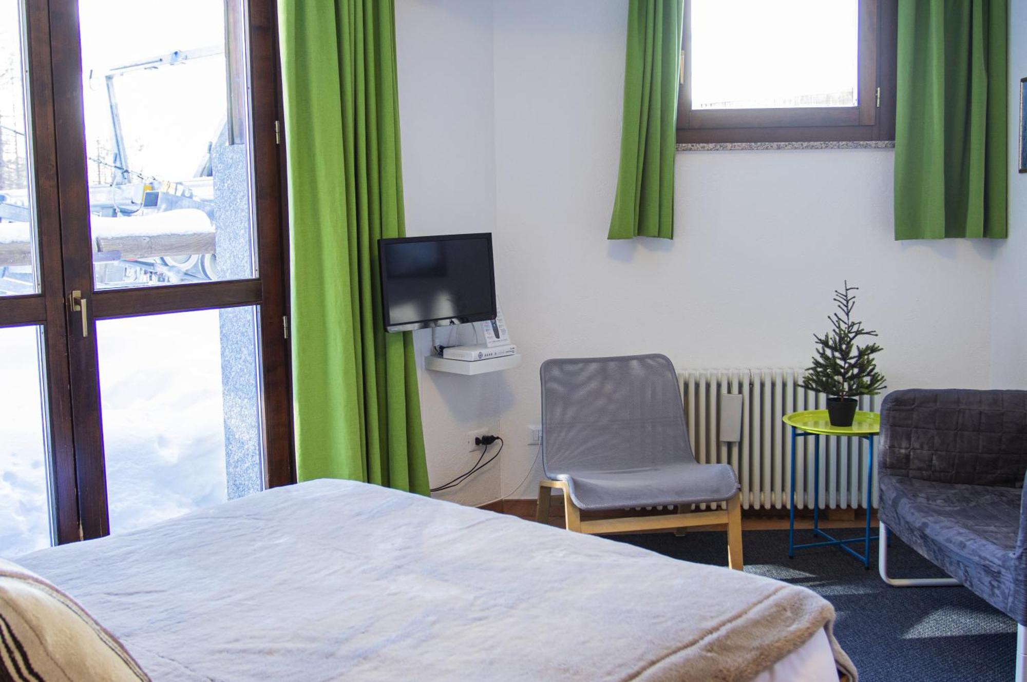 Base Camp Alpine Apartments Breuil-Cervinia Bilik gambar