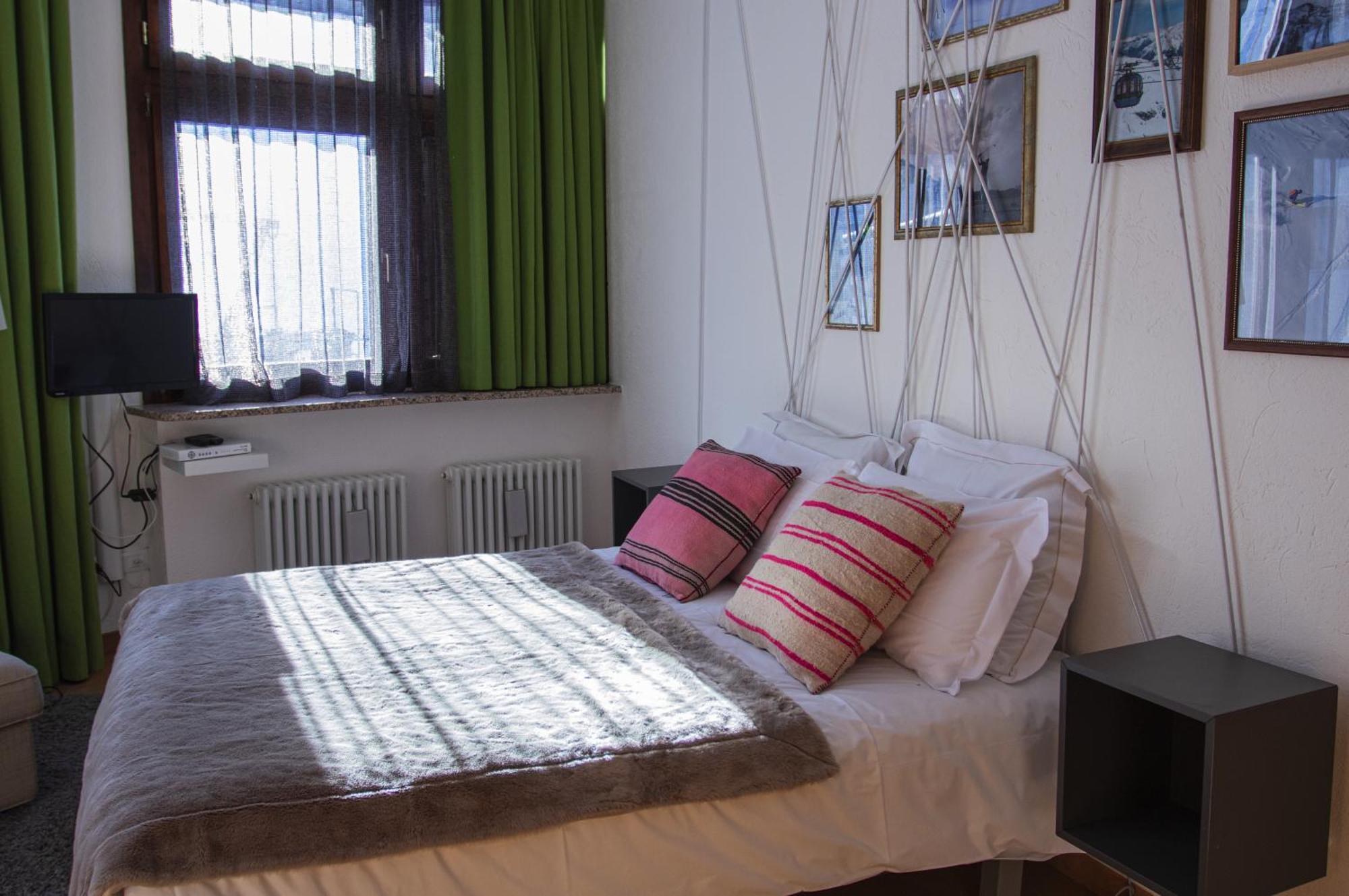 Base Camp Alpine Apartments Breuil-Cervinia Bilik gambar